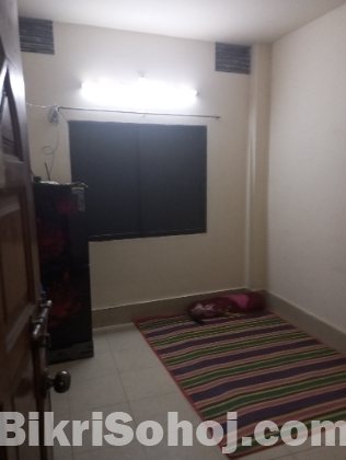 450 Sft flat sale at Lalbagh, Amligola